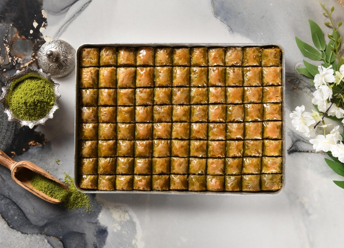 Asi | Special Mini Baklava with Pistachio Tray - Aladdin Business