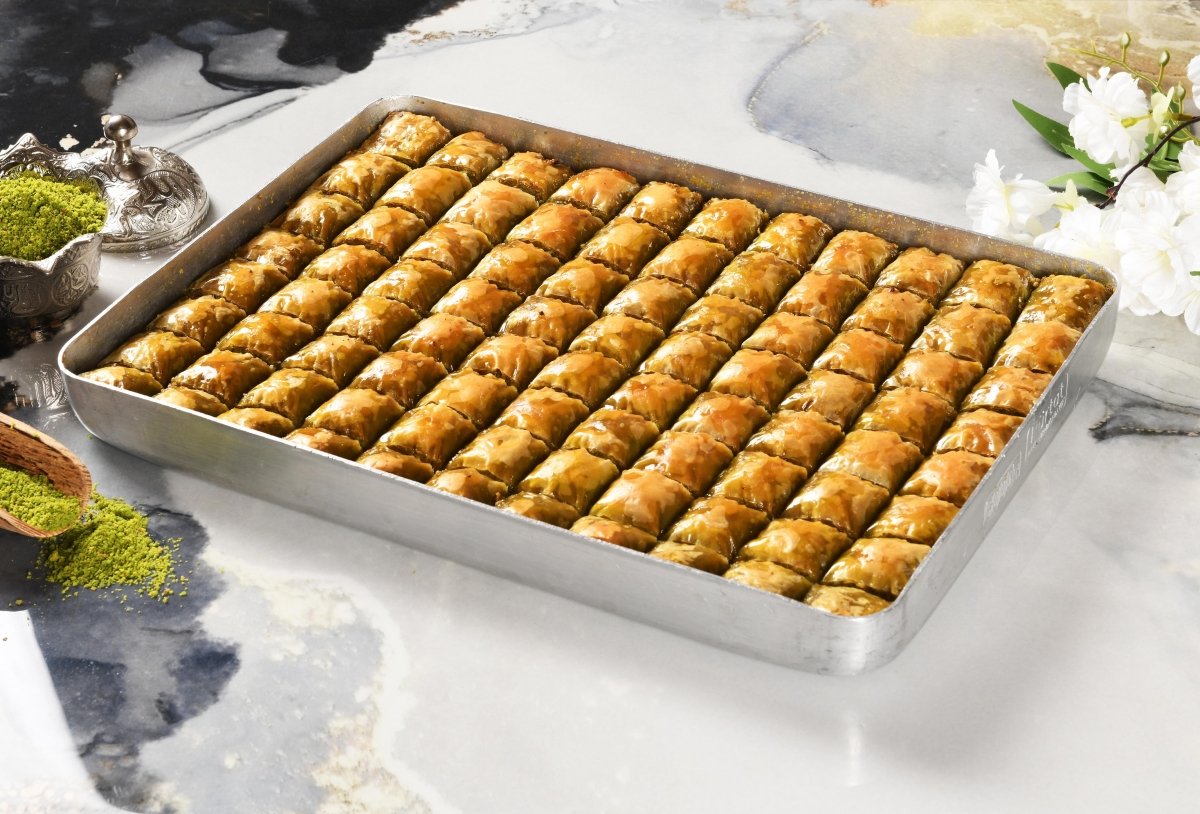 Asi | Special Mini Baklava with Pistachio Tray - Aladdin Business