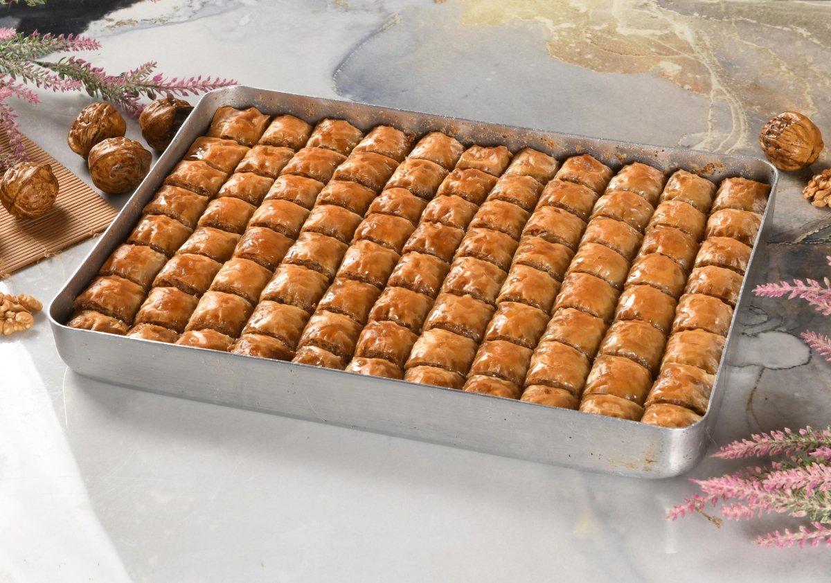 Asi | Special Mini Baklava with Walnut Tray - Aladdin Business
