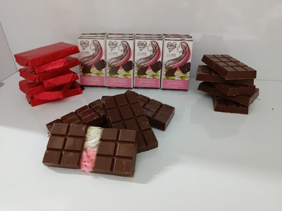 Angel Hair Chocolate with Pistachio & Cotton Candy - 18 Pieces x 100g