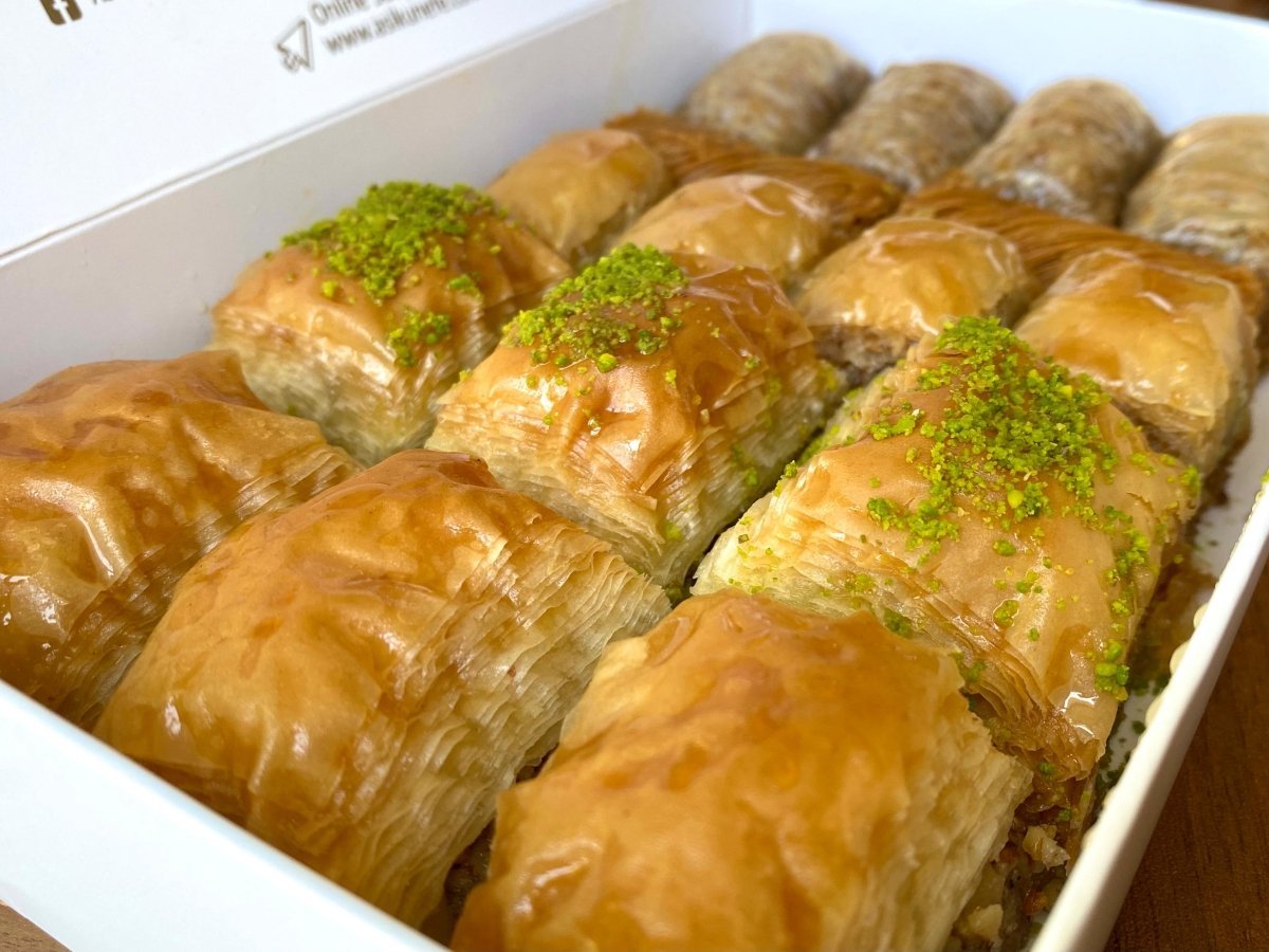 Asi | Assorted Baklava with Pistachio and Walnut - Aladdin Business