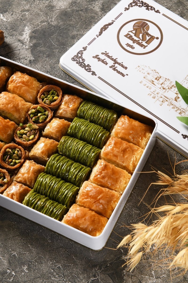 Asi | Assorted Pistachio and Walnut Baklava in Gift Metal Box - Aladdin Business