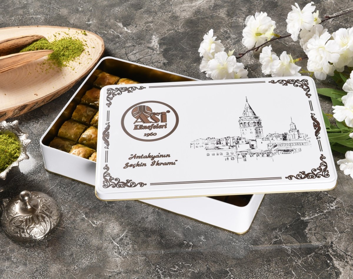 Asi | Special Mini Baklava with Pıstachio in Gift Metal Box - Aladdin Business