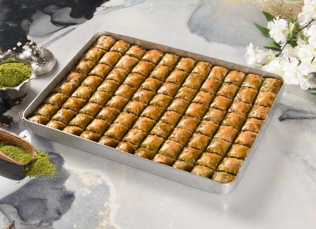 Asi | Special Mini Baklava with Pistachio Tray - Aladdin Business