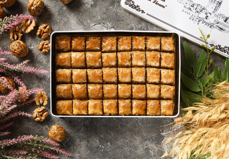 Asi | Special Mini Baklava with Walnut in Gift Metal Box - Aladdin Business